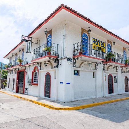 Hotel Isis Zihuatanejo Buitenkant foto