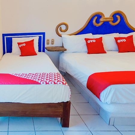 Hotel Isis Zihuatanejo Buitenkant foto
