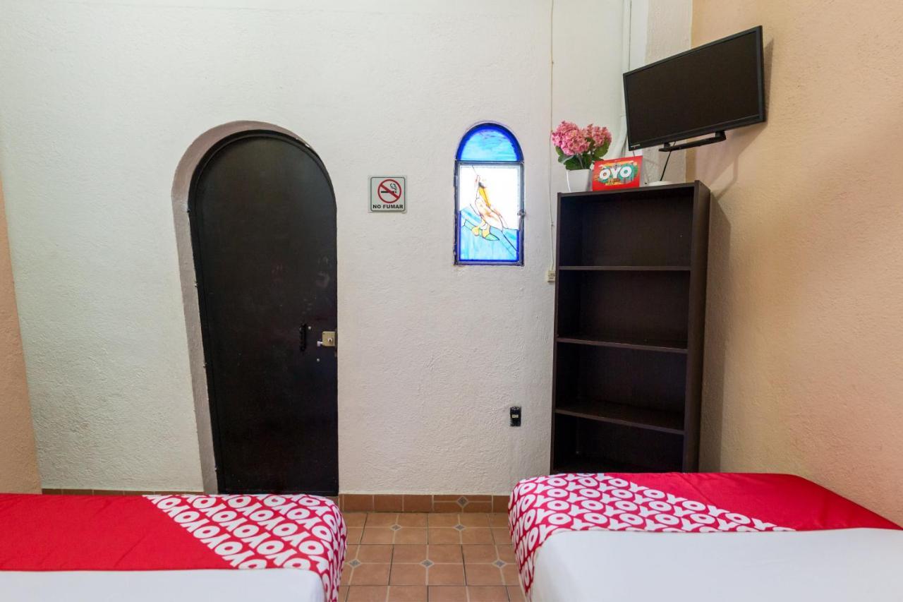 Hotel Isis Zihuatanejo Buitenkant foto