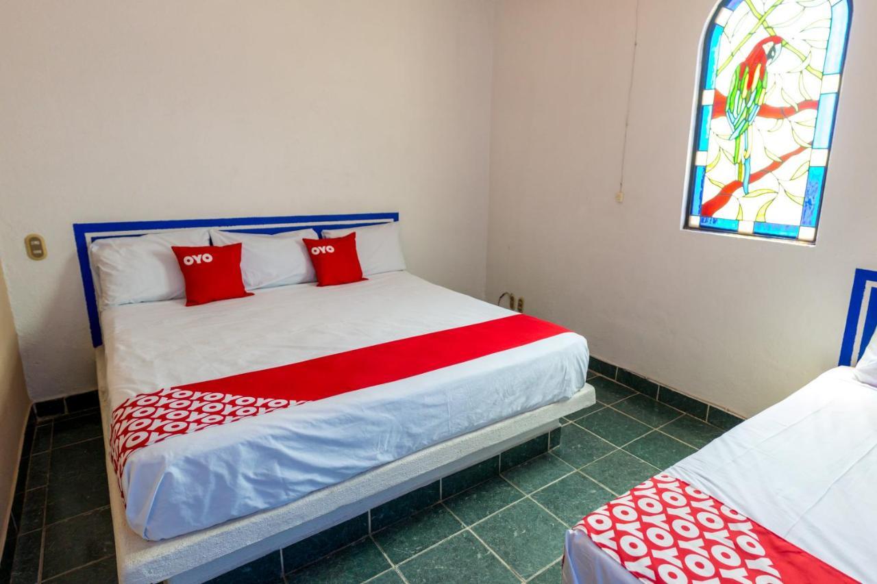 Hotel Isis Zihuatanejo Buitenkant foto