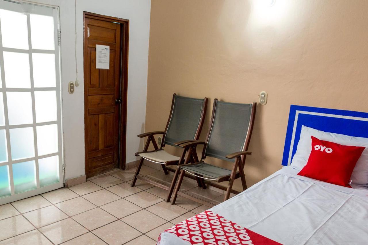 Hotel Isis Zihuatanejo Buitenkant foto