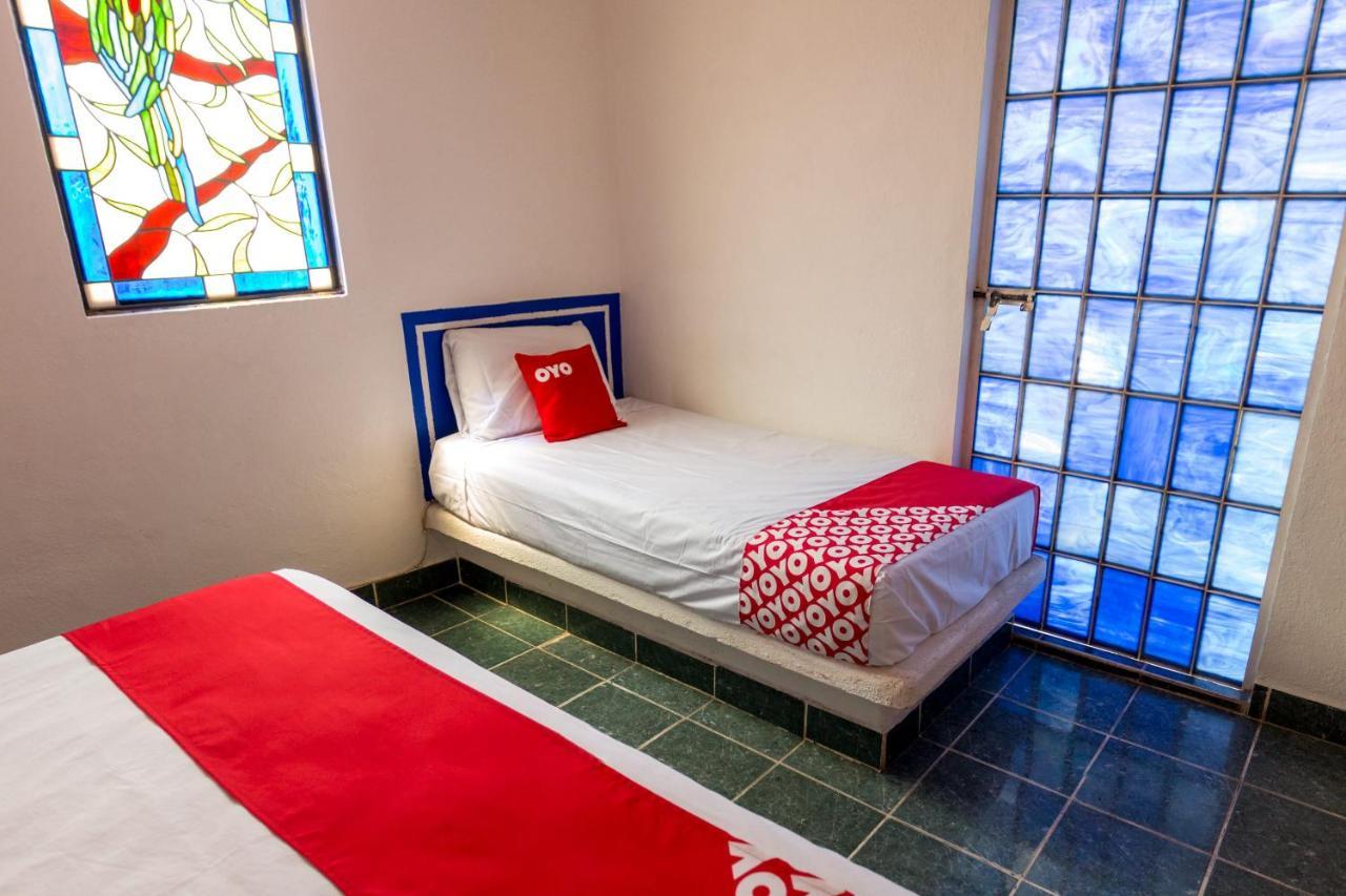 Hotel Isis Zihuatanejo Buitenkant foto